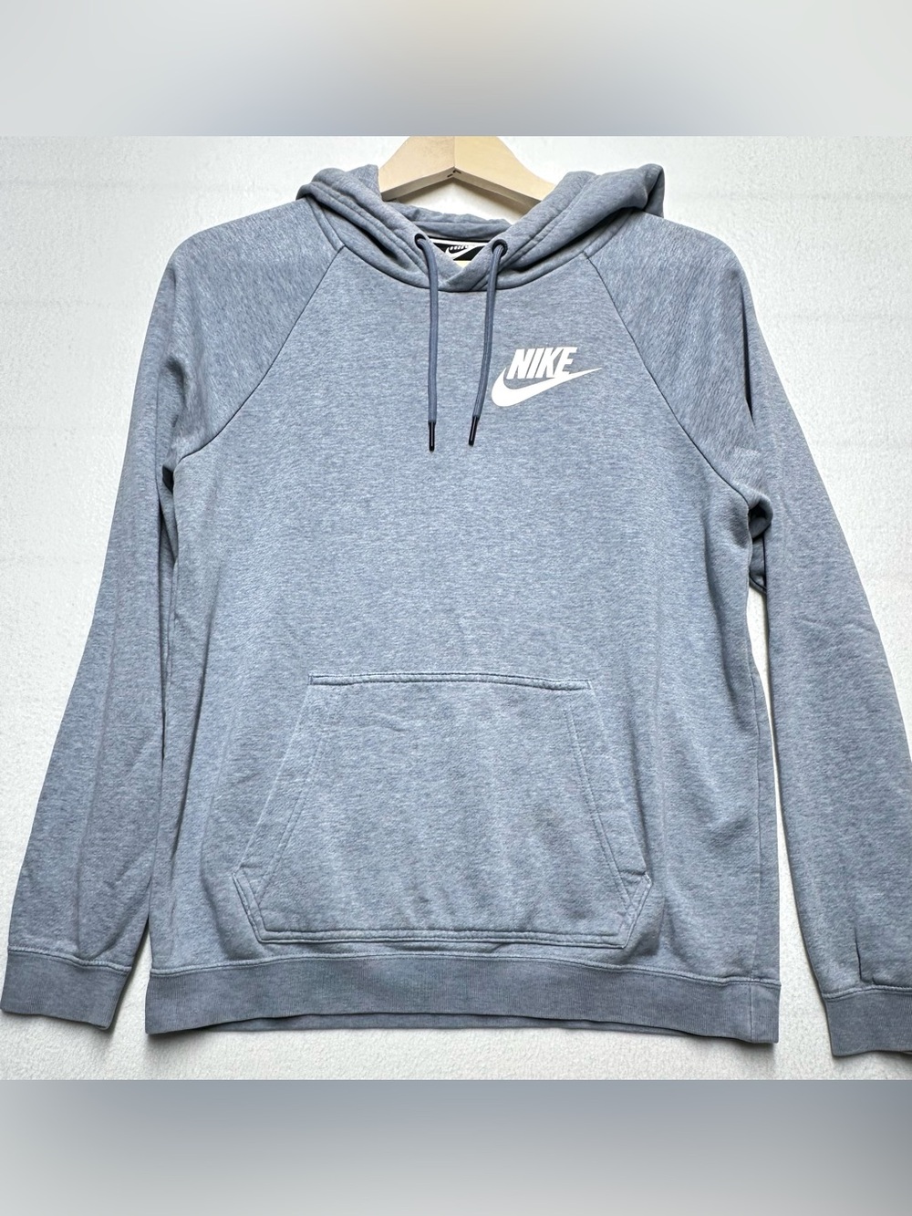 Nike Small Gray Heather Pullover Hoodie White Swoosh Logo Raglan Sweatshirt